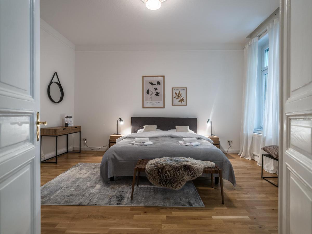 Hochwertige Altbauwohnung Im Modernen Stil In Wiesbaden - Kueche - Terrasse - Wlan - Zentral エクステリア 写真
