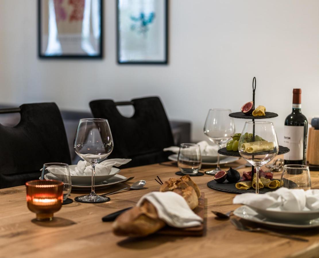 Hochwertige Altbauwohnung Im Modernen Stil In Wiesbaden - Kueche - Terrasse - Wlan - Zentral エクステリア 写真