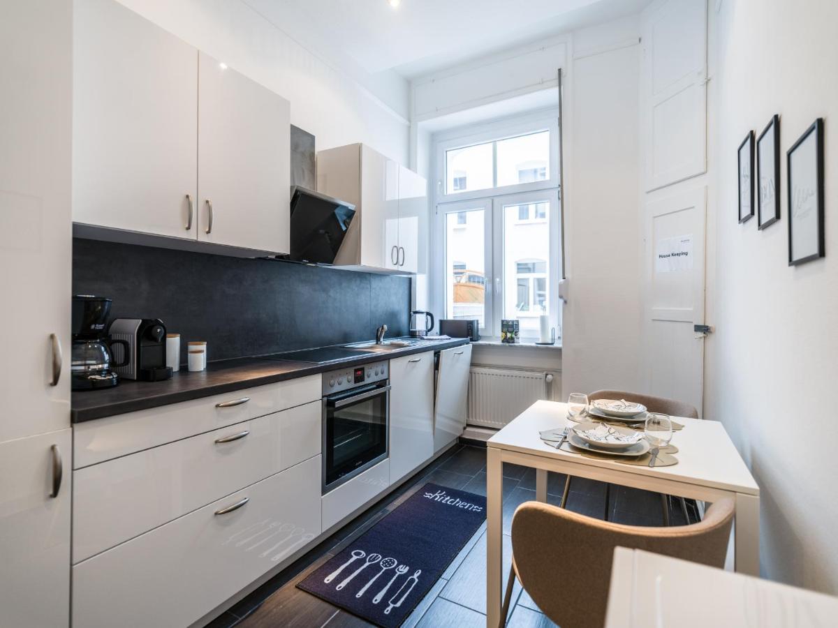 Hochwertige Altbauwohnung Im Modernen Stil In Wiesbaden - Kueche - Terrasse - Wlan - Zentral エクステリア 写真