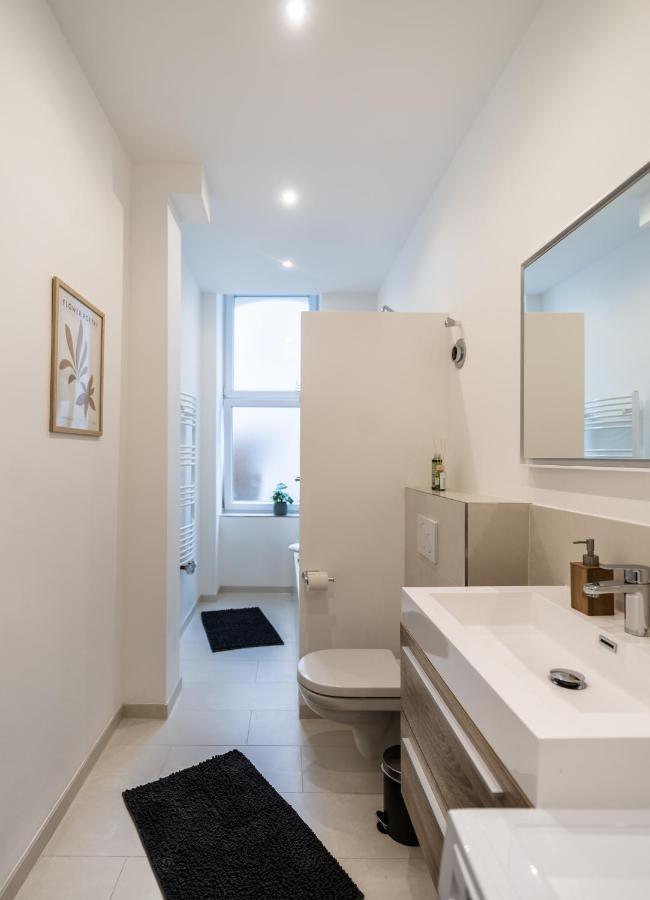 Hochwertige Altbauwohnung Im Modernen Stil In Wiesbaden - Kueche - Terrasse - Wlan - Zentral エクステリア 写真