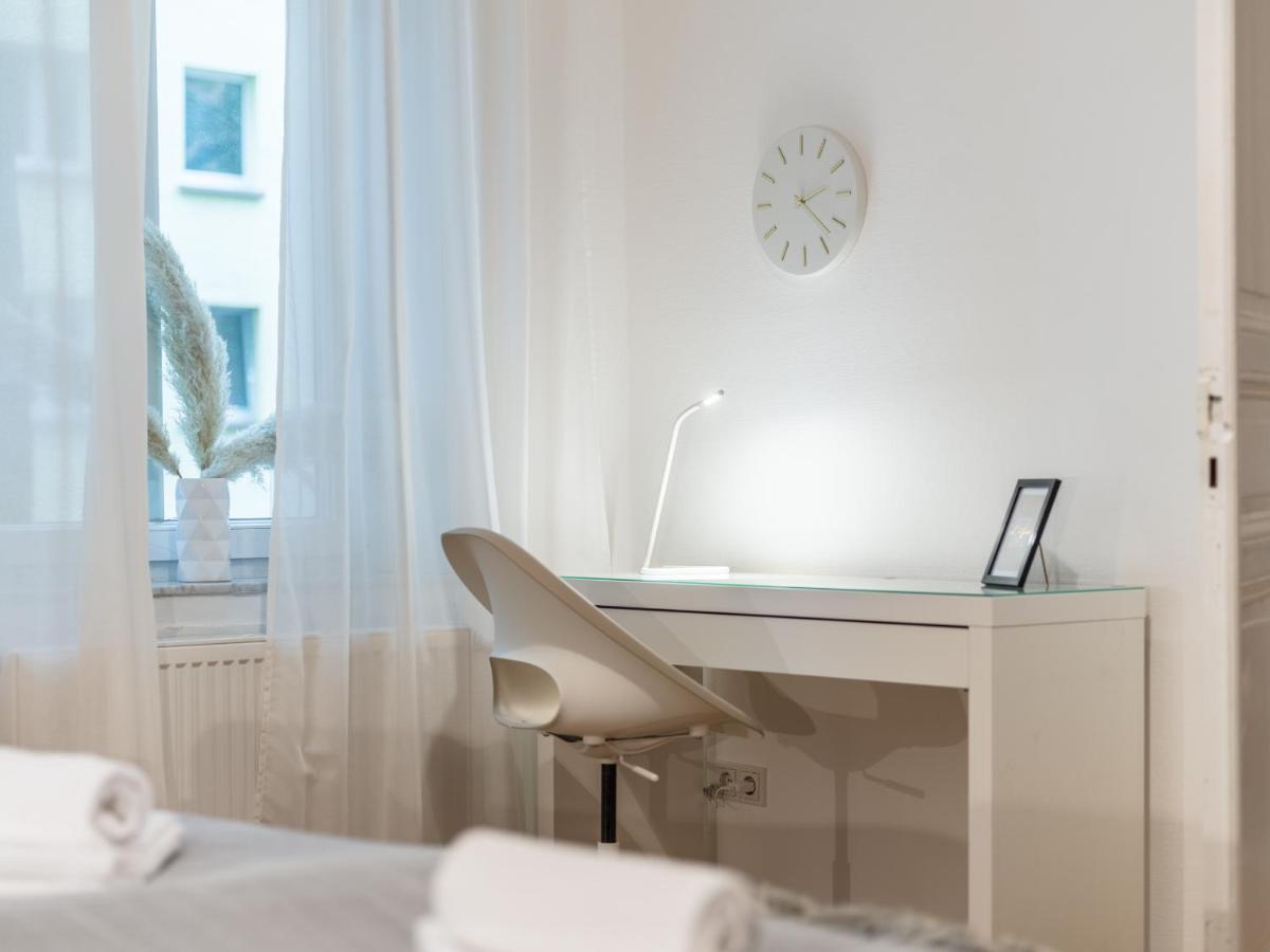 Hochwertige Altbauwohnung Im Modernen Stil In Wiesbaden - Kueche - Terrasse - Wlan - Zentral エクステリア 写真