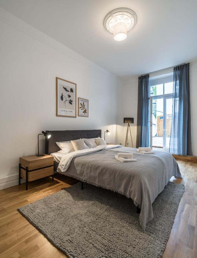 Hochwertige Altbauwohnung Im Modernen Stil In Wiesbaden - Kueche - Terrasse - Wlan - Zentral エクステリア 写真